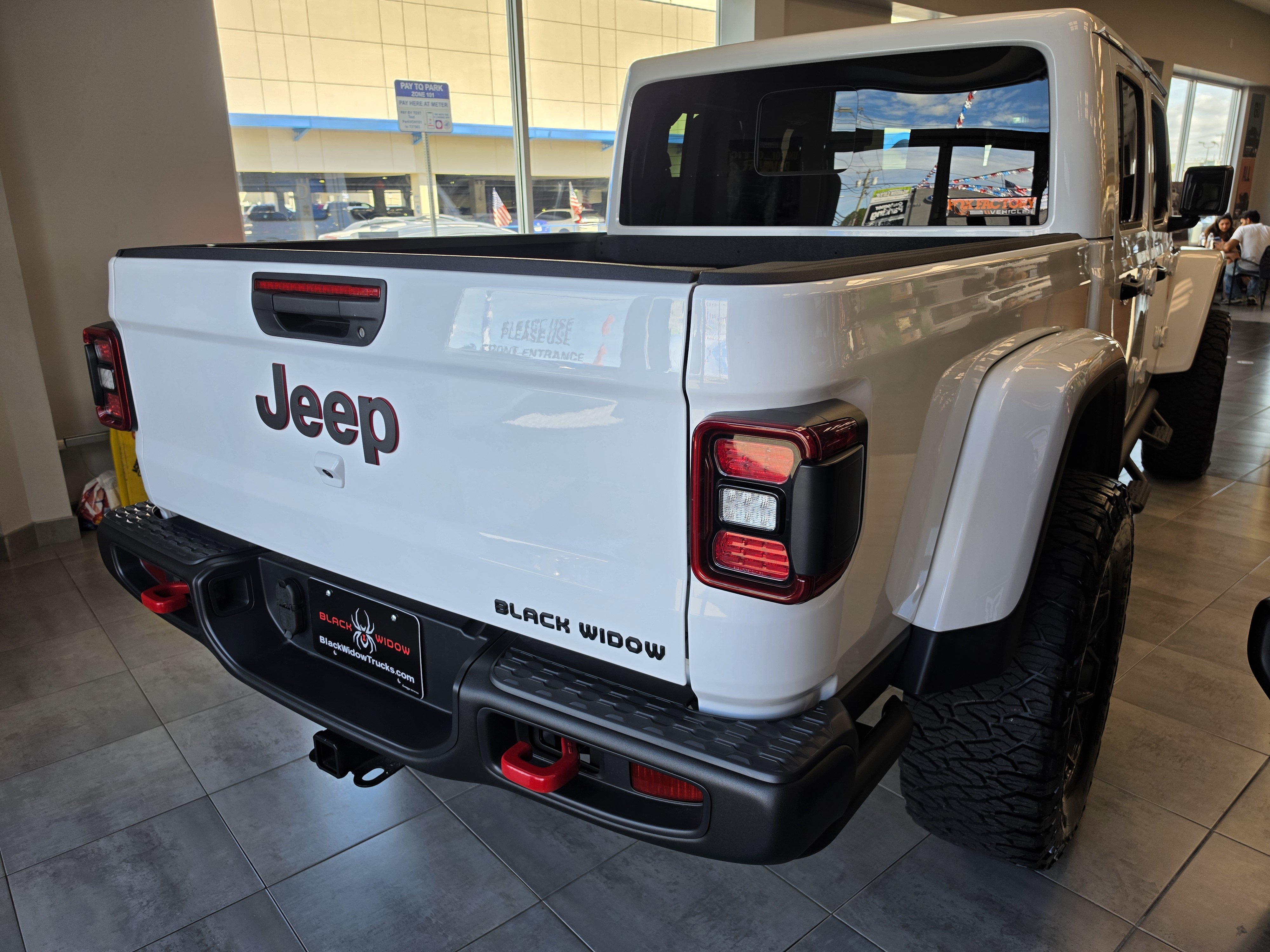 New 2026 Jeep Gladiator Rubicon w/ Technology Group AWD/4WD image 4