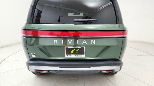Used 2025 Rivian R1S Adventure image 12