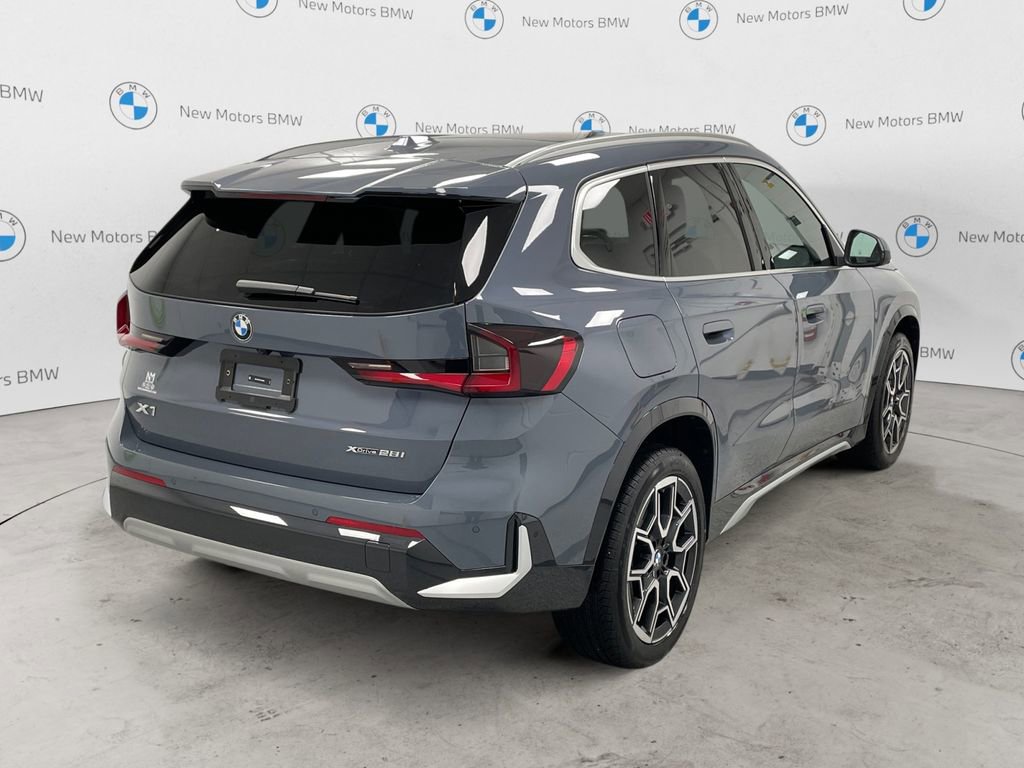 New 2026 BMW X1 xDrive28i w/ Technology Package AWD/4WD image 4