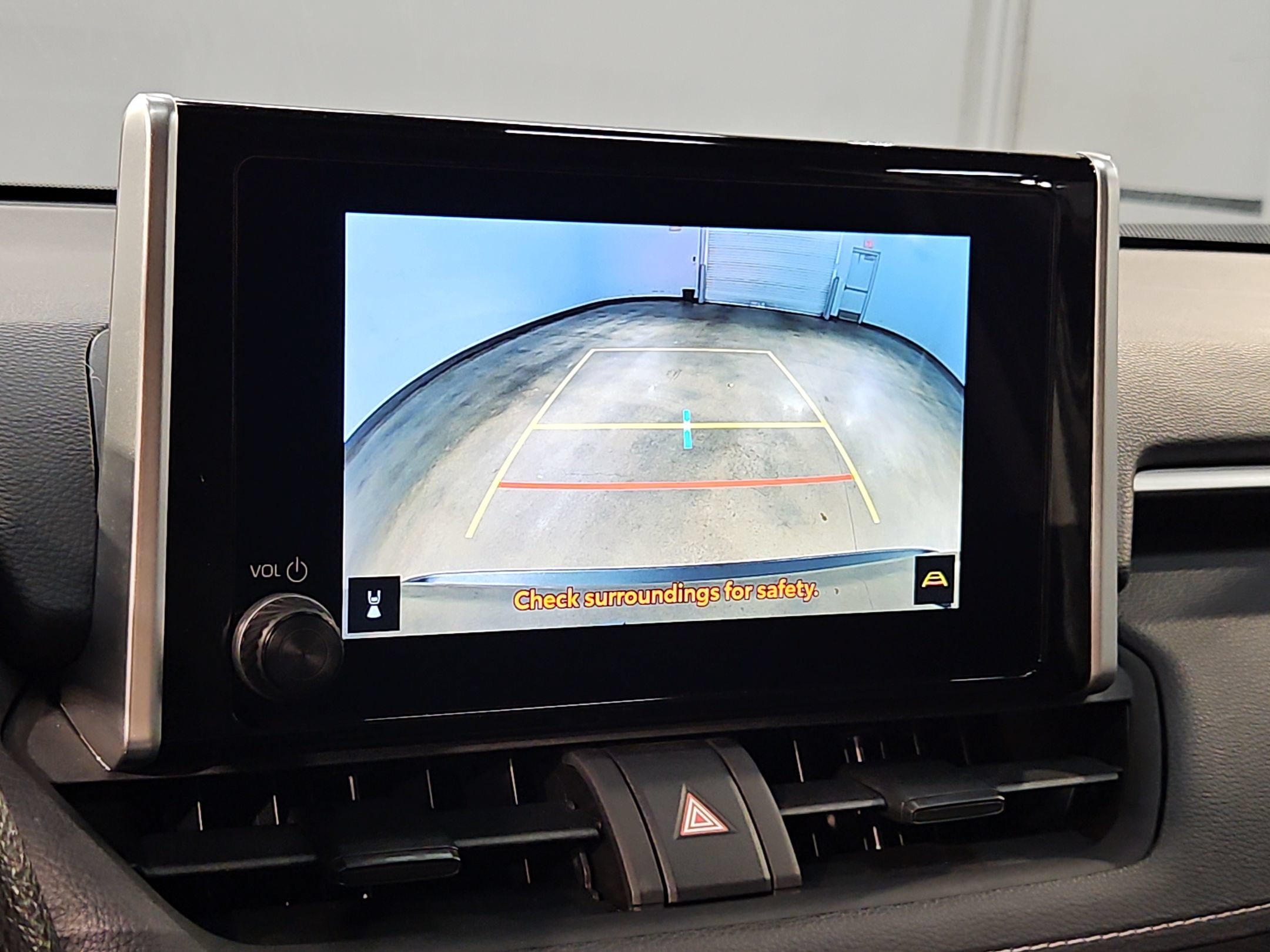 Used 2025 Toyota RAV4 XLE AWD/4WD image 31