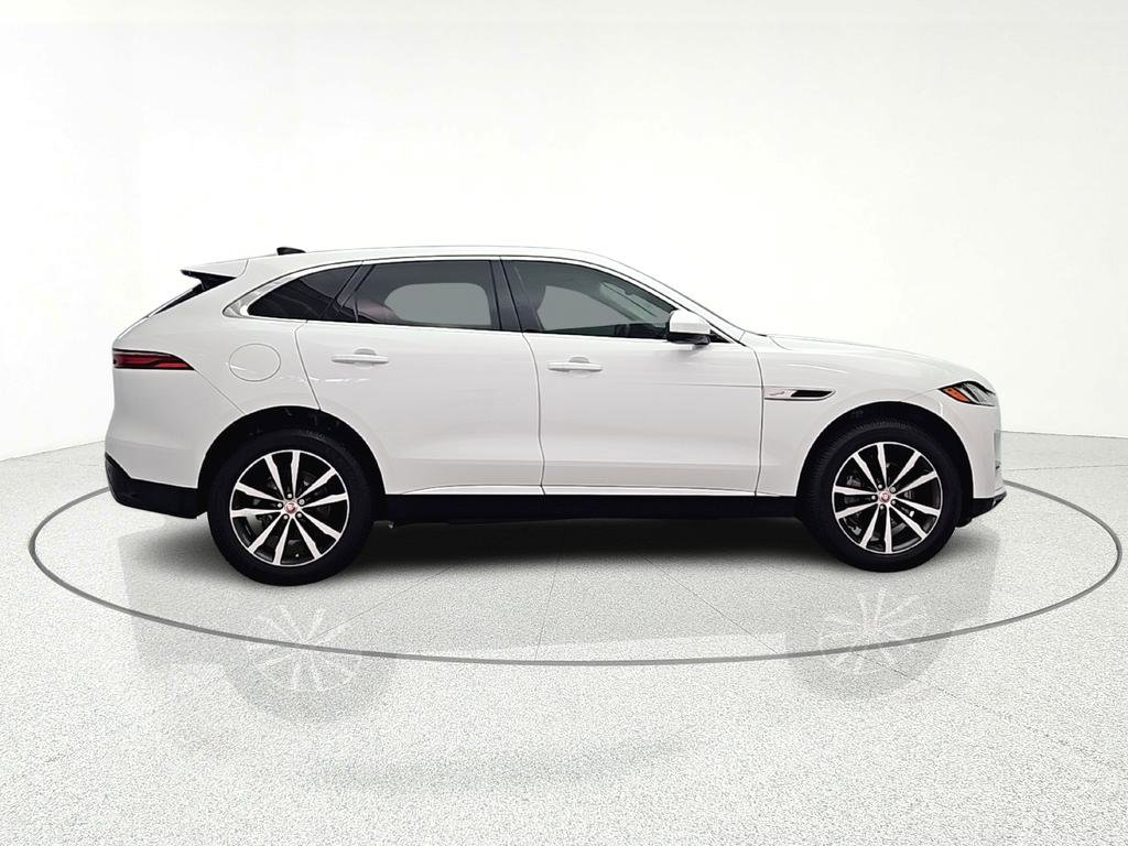 Used 2023 Jaguar F-PACE S image 8
