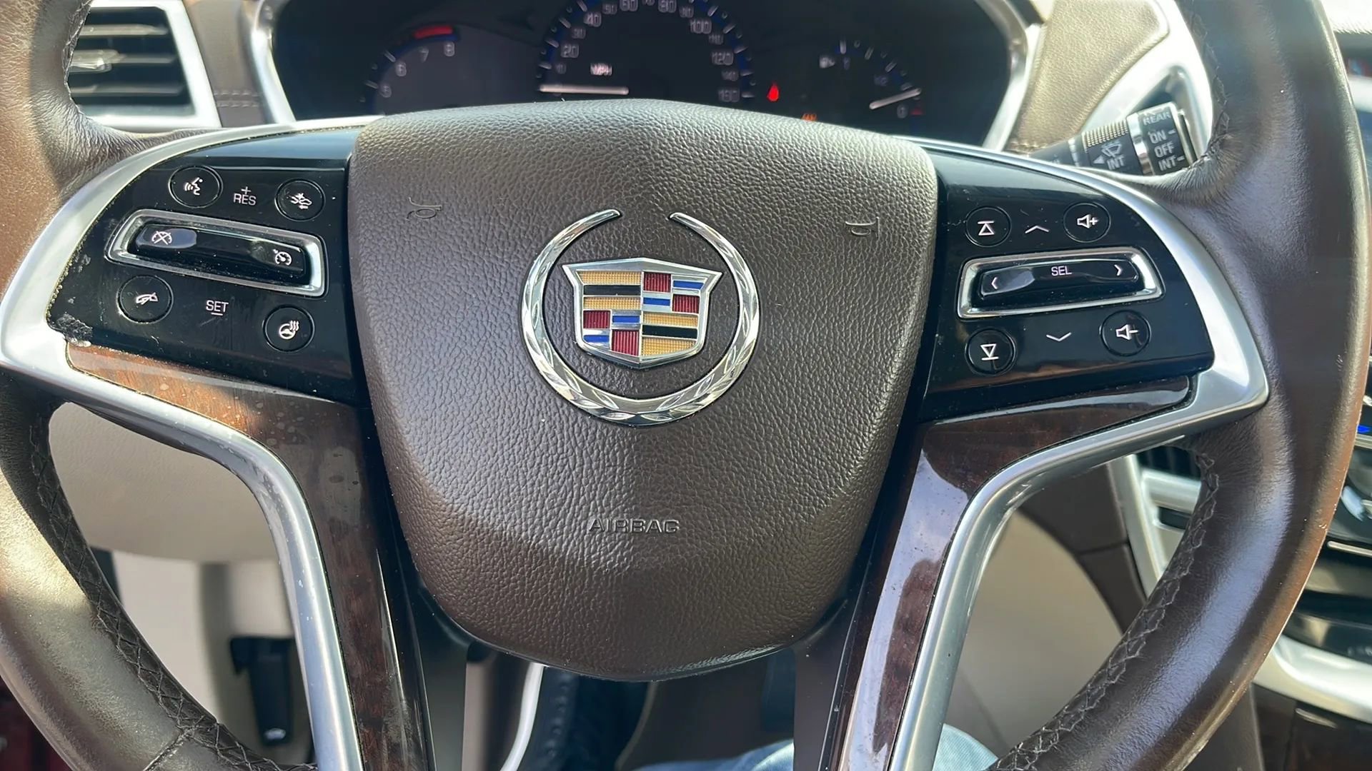 Used 2015 Cadillac SRX Performance w/ Driver Awareness Package image 11