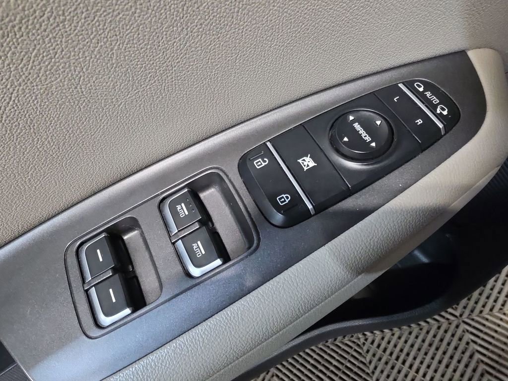 Used 2016 Kia Optima LX FWD image 15