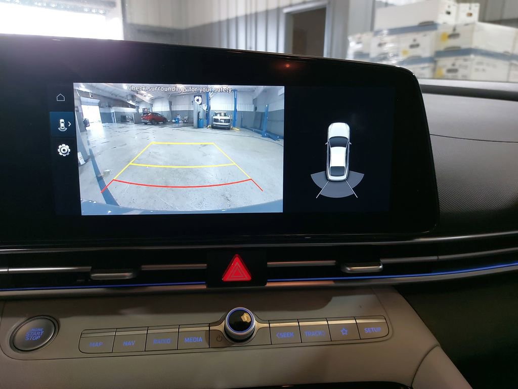 Used 2023 Hyundai Elantra Limited w/ Cargo Package image 24