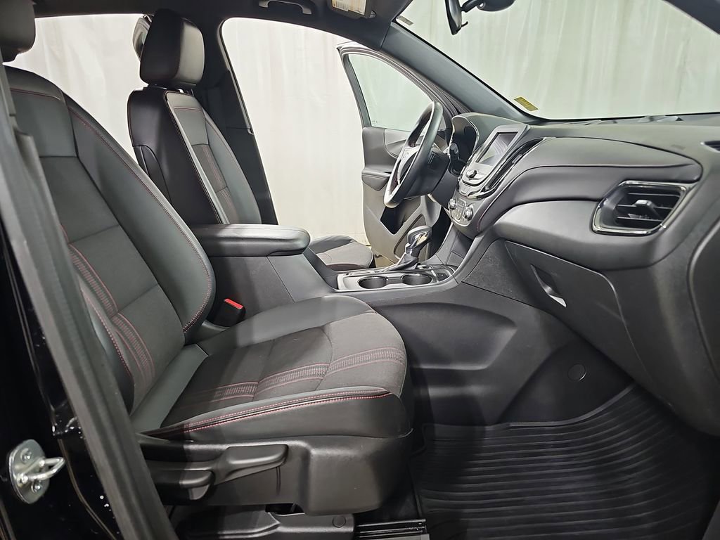 Certified 2024 Chevrolet Equinox RS image 16