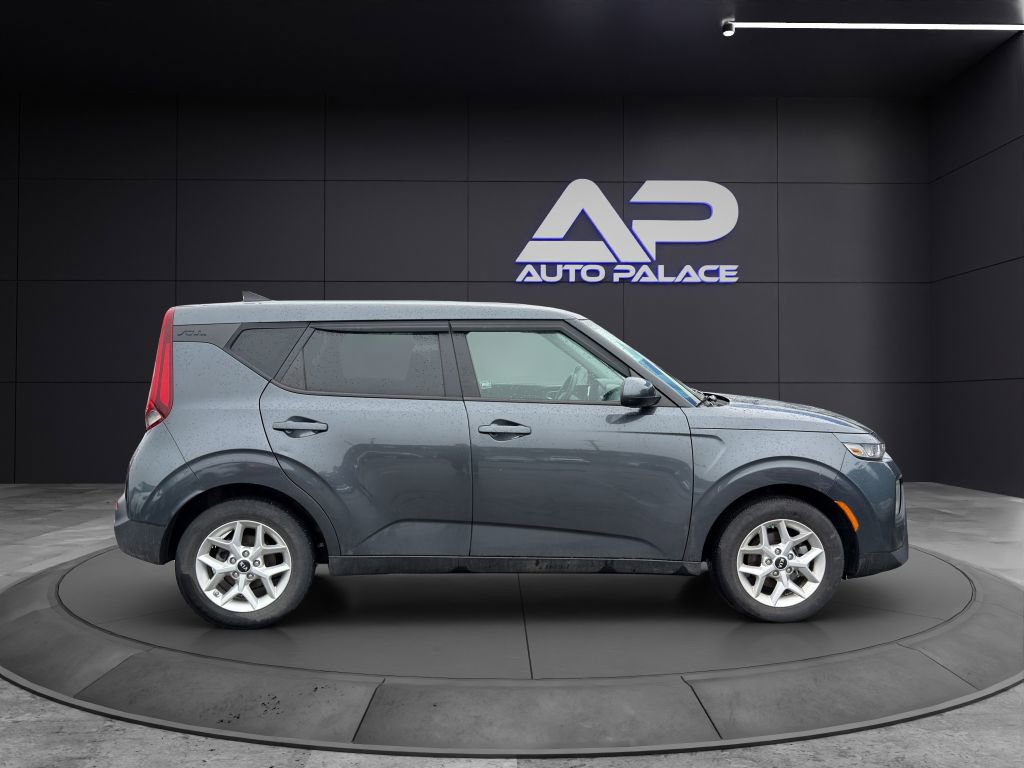 Used 2021 Kia Soul S image 8