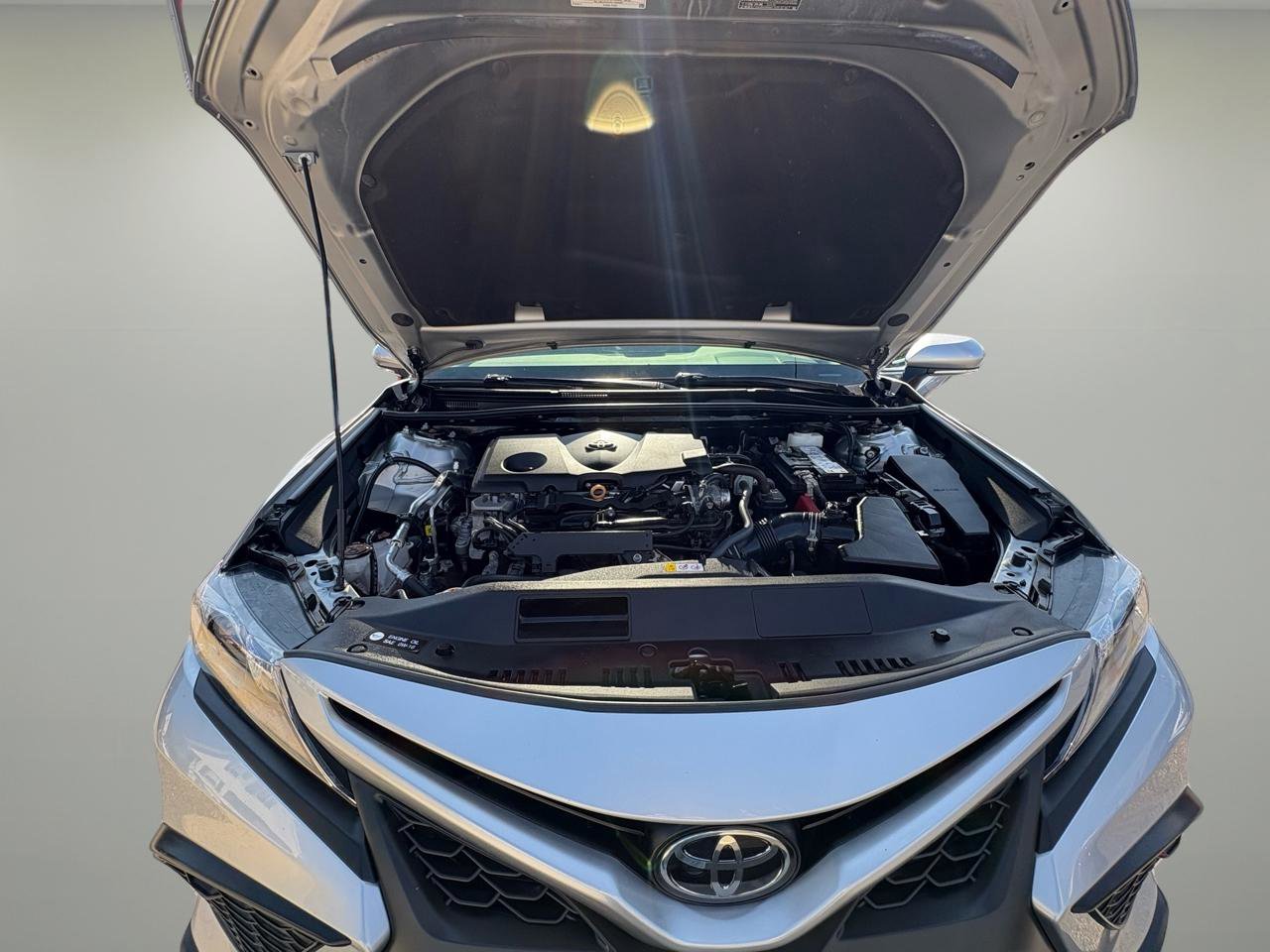 Used 2022 Toyota Camry SE w/ Cold Weather Package image 47