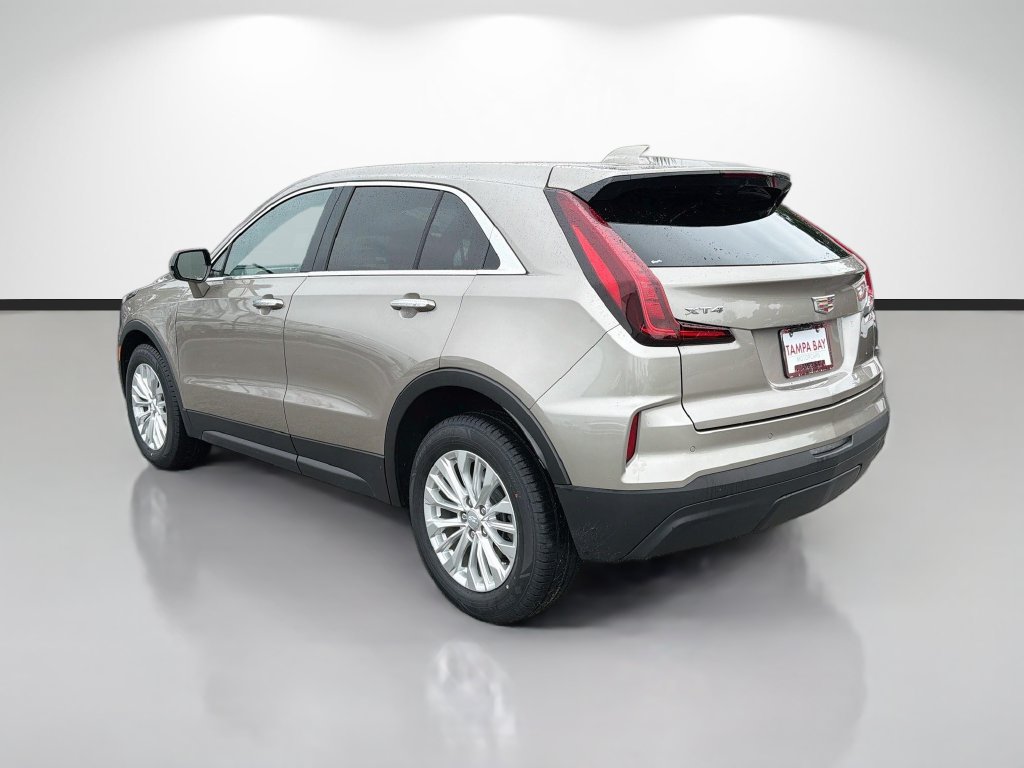 Used 2024 Cadillac XT4 Luxury FWD image 5