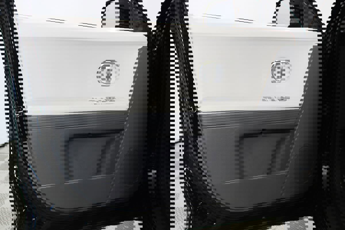 Used 2024 Hyundai Ioniq 5 SE image 6