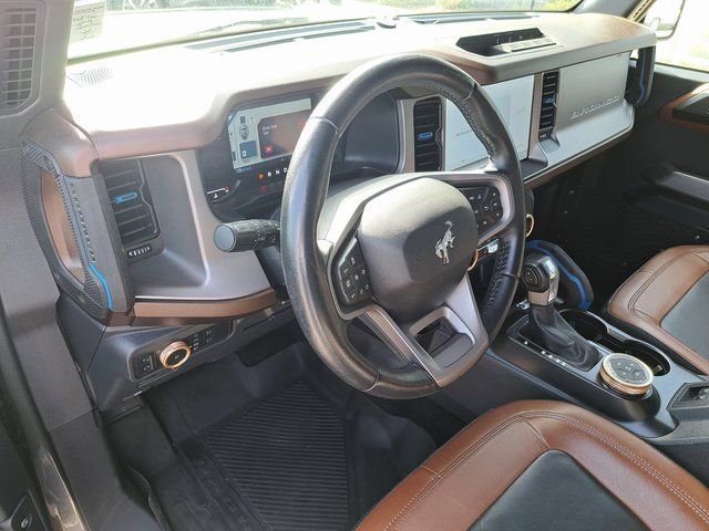 Used 2022 Ford Bronco Outer Banks image 10