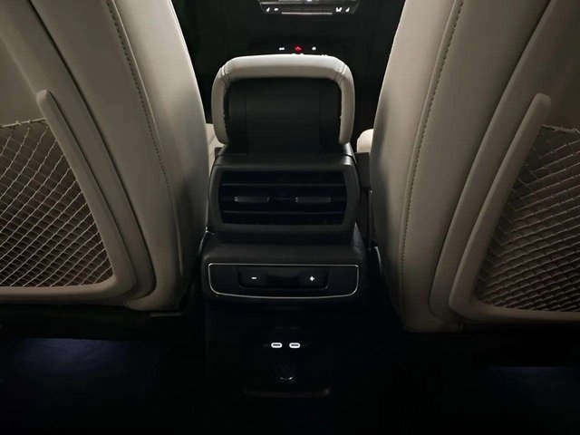 Used 2024 Audi Q4 e-tron Premium Plus w/ Premium Plus image 76