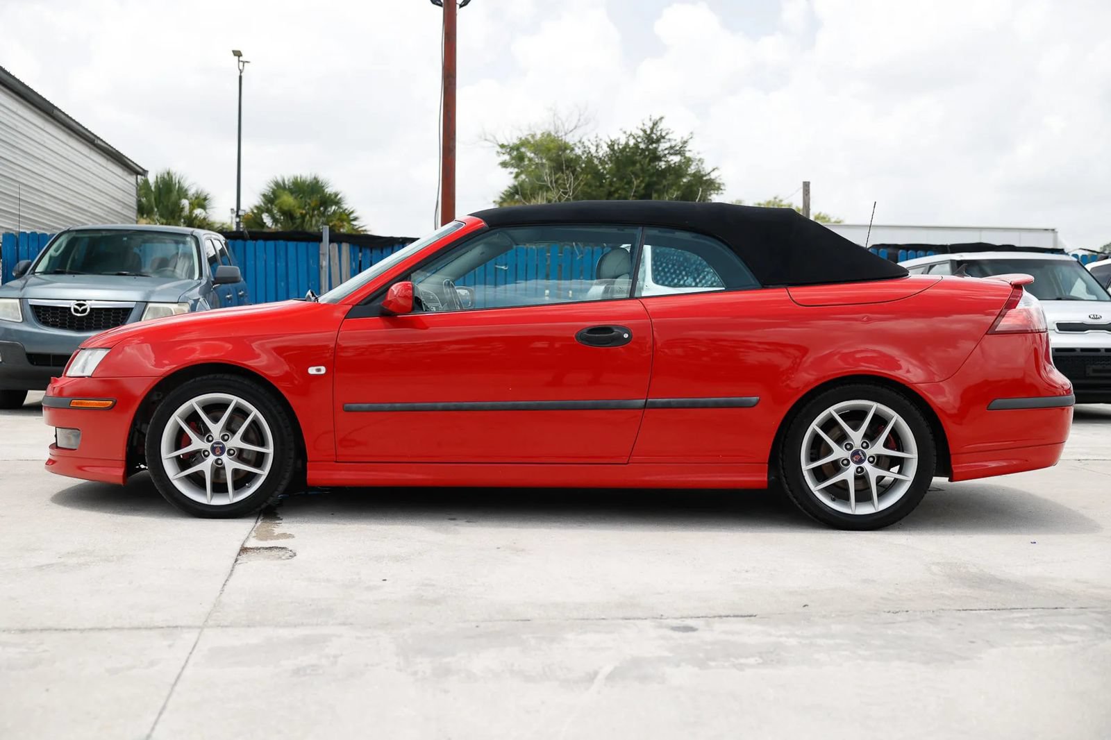 Used 2004 Saab 9-3 Aero FWD image 3