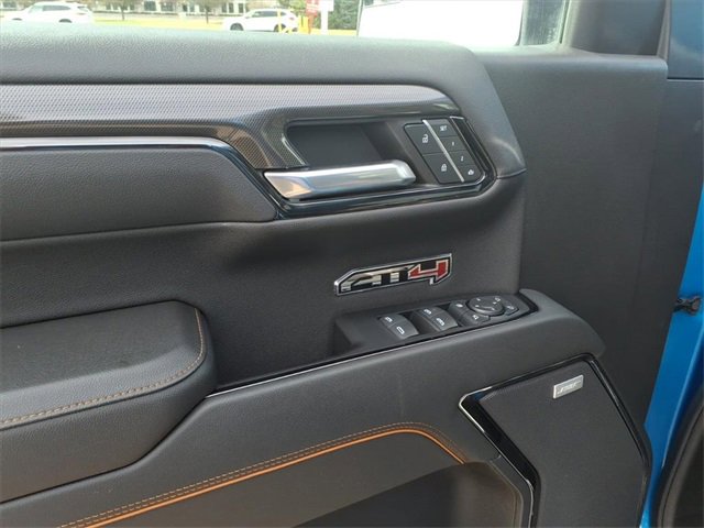Used 2022 GMC Sierra 1500 AT4 w/ AT4 Preferred Package image 10