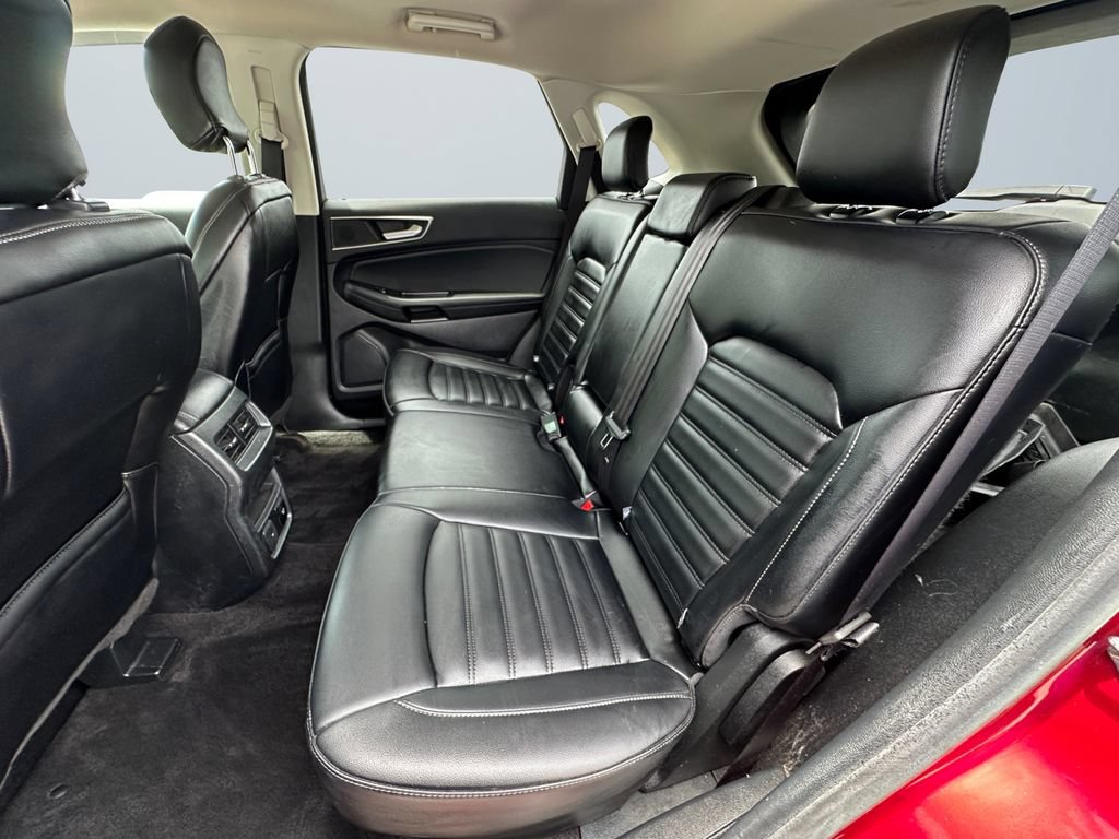 Used 2019 Ford Edge SEL w/ Equipment Group 201A AWD/4WD image 13