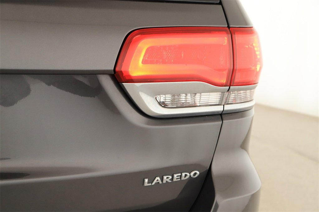 Used 2017 Jeep Grand Cherokee Laredo w/ Quick Order Package 23E image 28