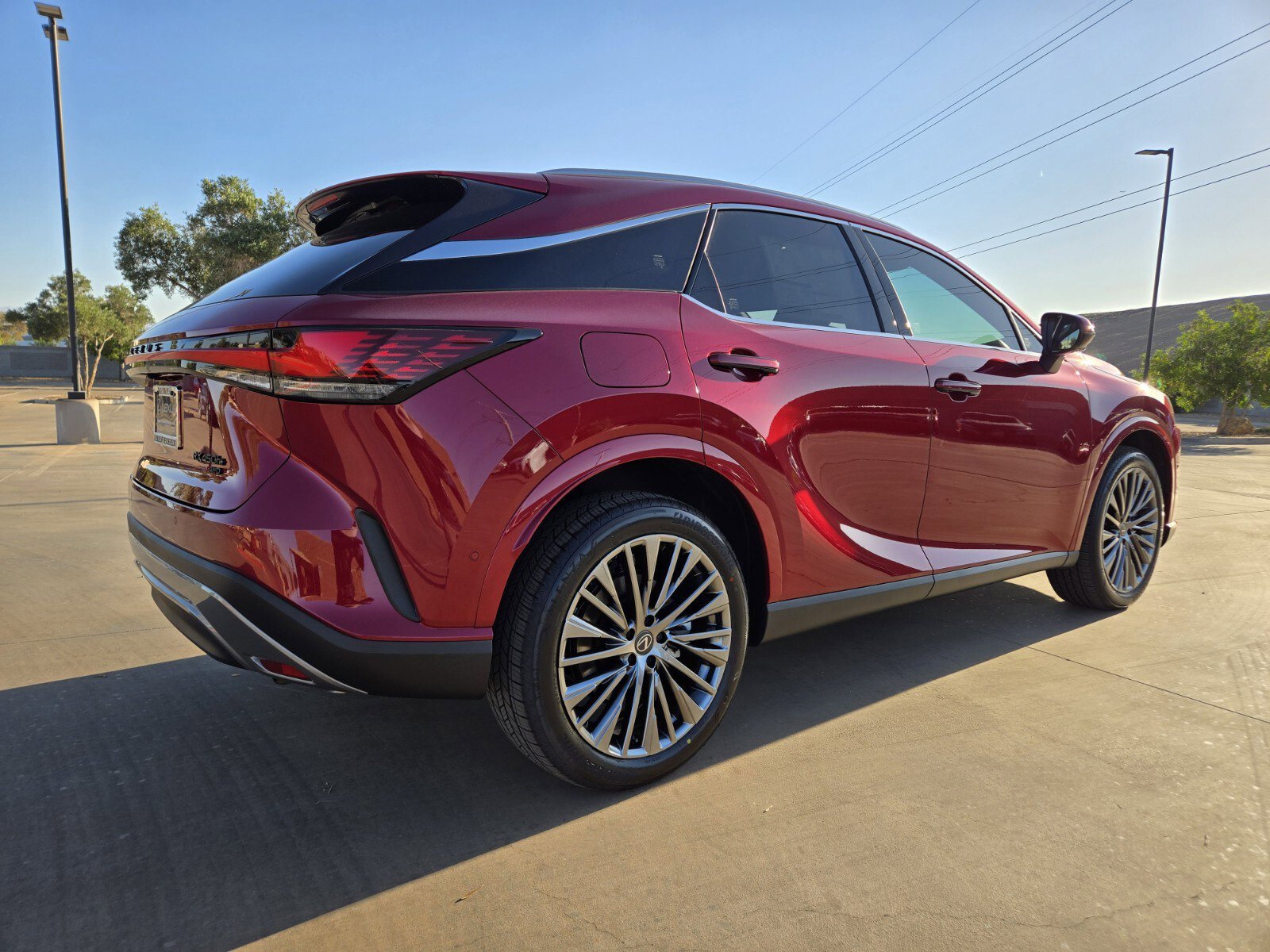 New 2026 Lexus RX 450h AWD image 2