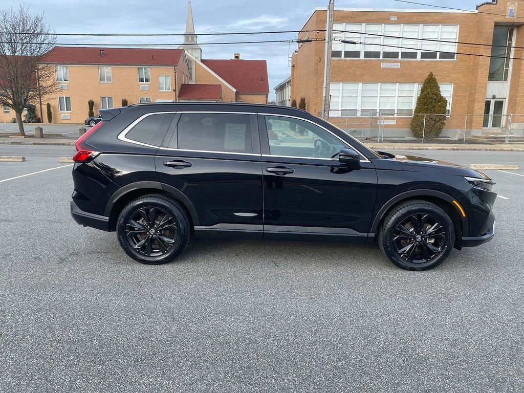 Used 2024 Honda CR-V Sport Touring image 4