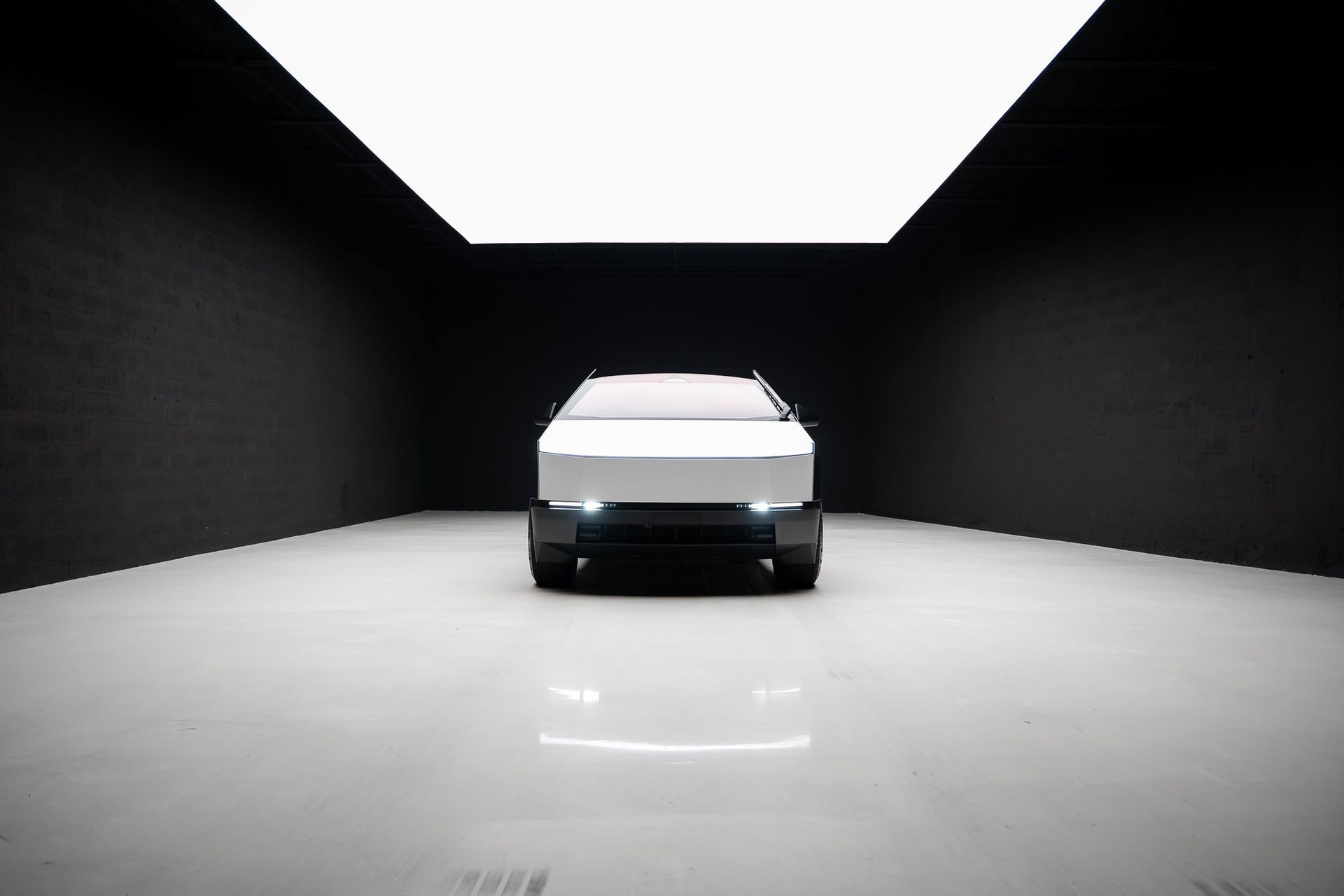 Used 2025 Tesla Cybertruck Cyberbeast AWD/4WD image 70