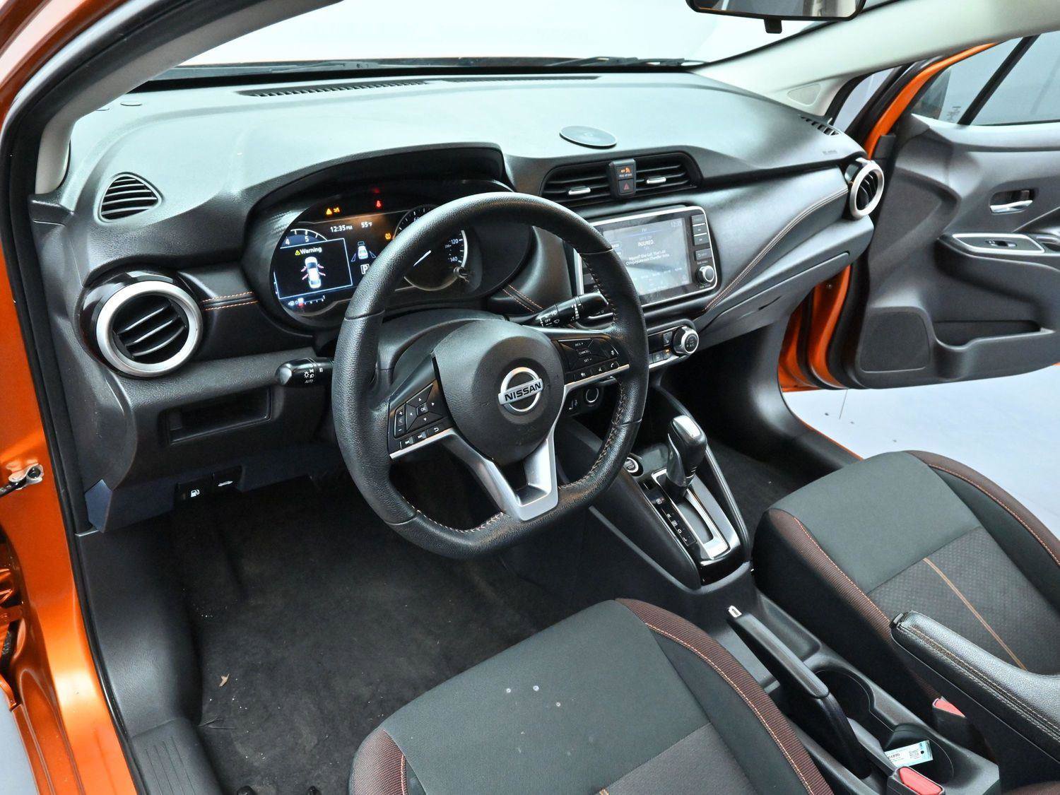 Used 2021 Nissan Versa SR w/ Convenience Package image 13