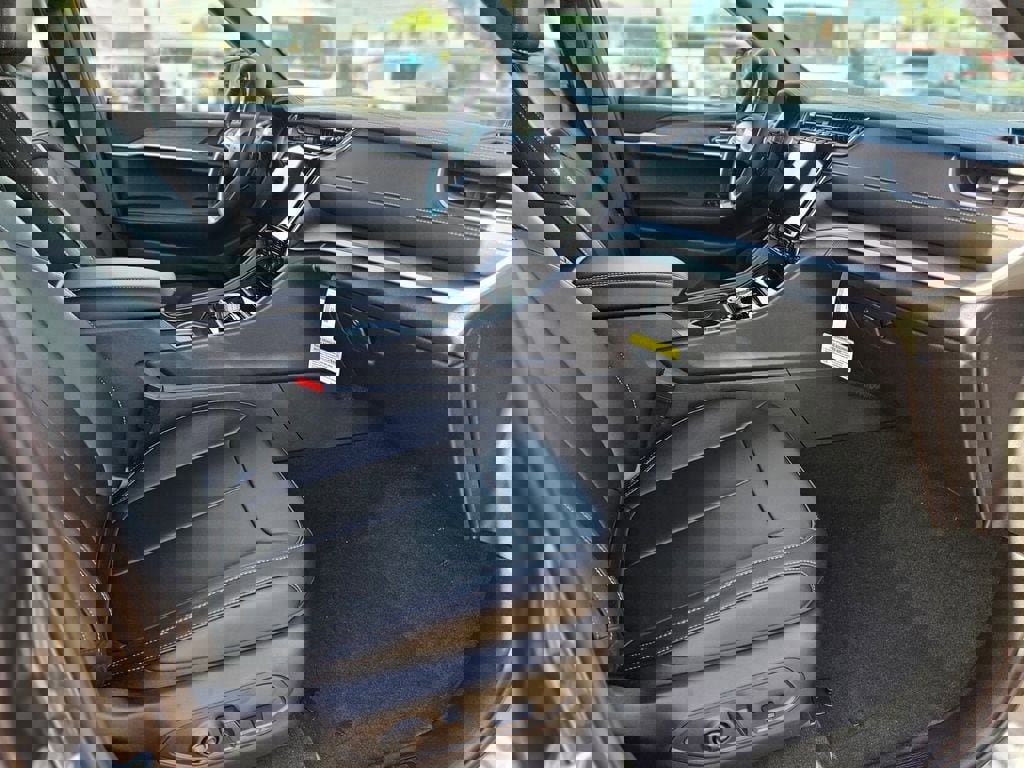 New 2025 Jeep Grand Cherokee Limited image 11