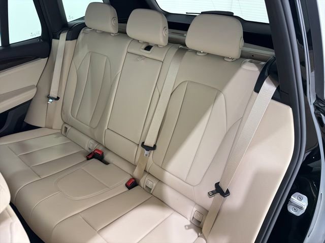Used 2021 BMW X3 xDrive30i AWD/4WD image 16