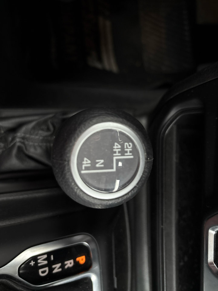 Used 2025 Jeep Wrangler Unlimited Sport image 13