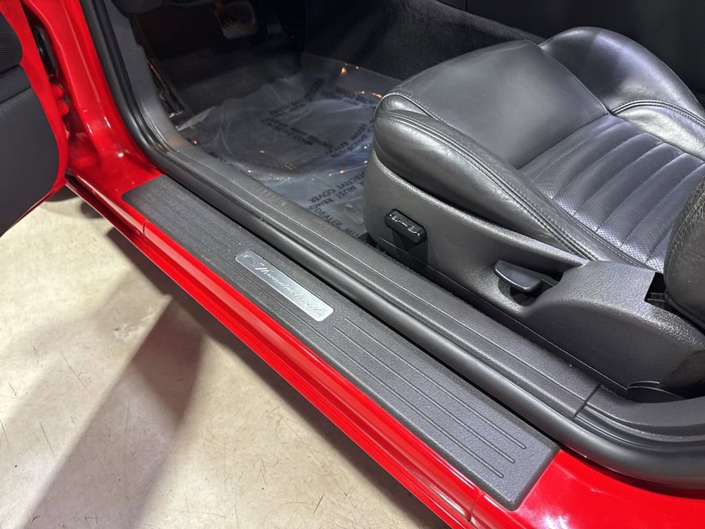 Used 2002 Ford Thunderbird image 29