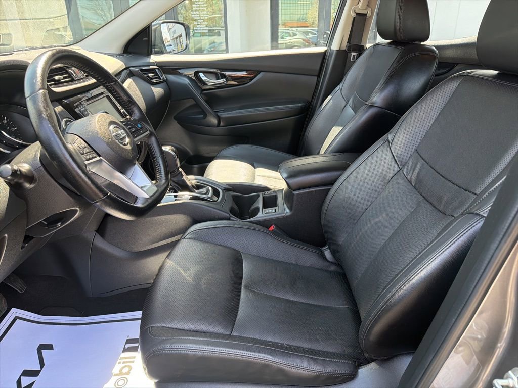 Used 2022 Nissan Rogue Sport SL image 28