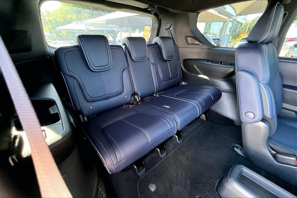 Certified 2026 INFINITI QX80 4WD w/ Sport Exterior Package image 37