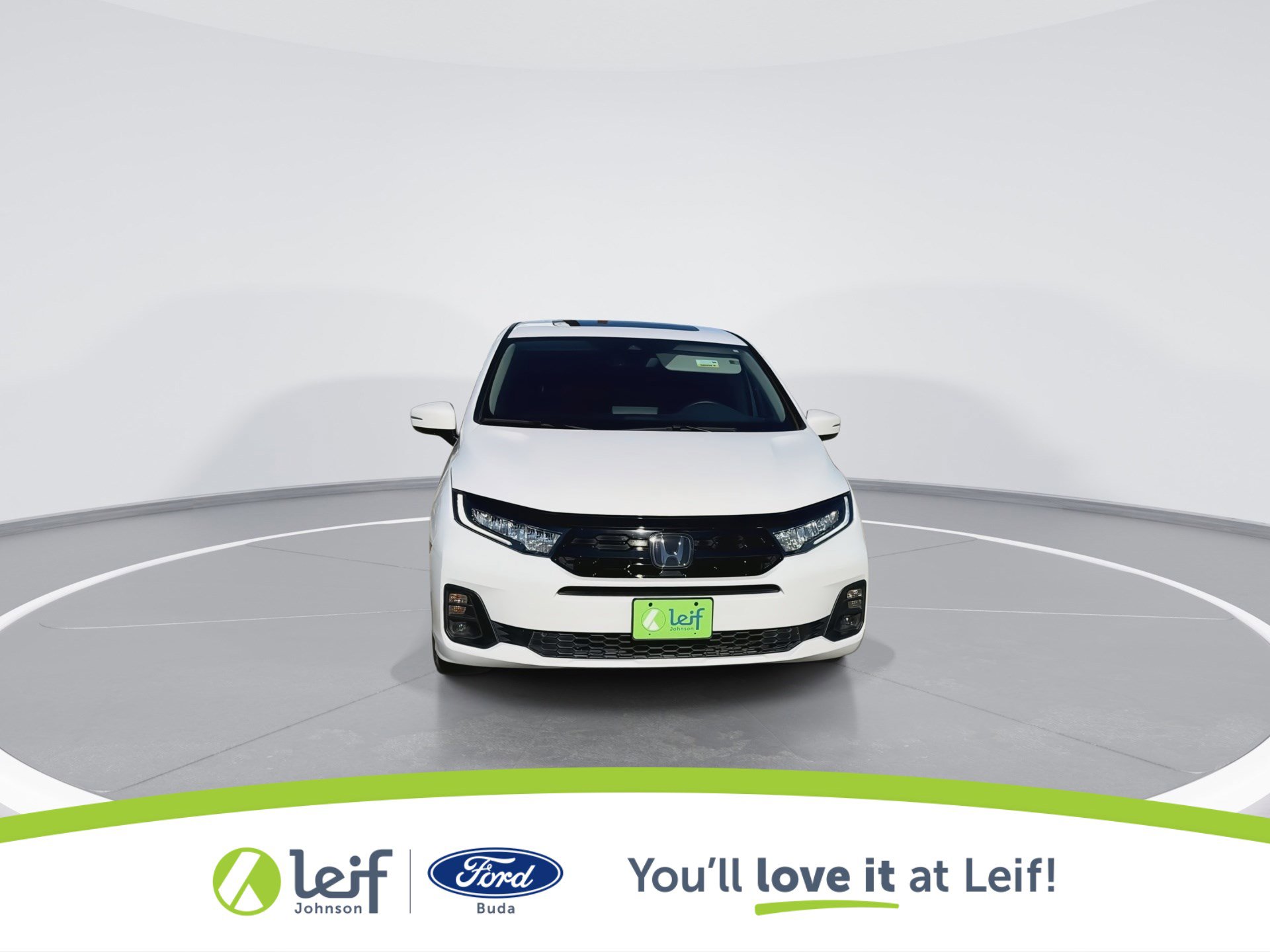 Used 2025 Honda Odyssey Touring image 3