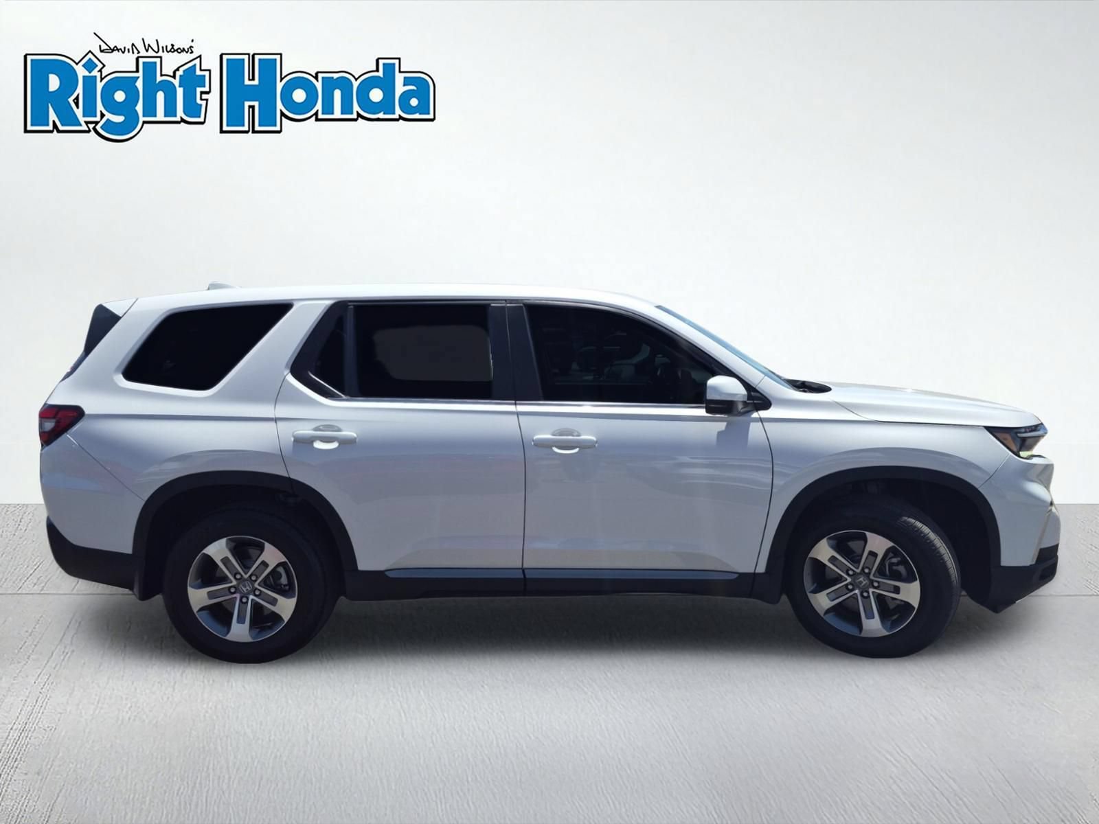 Certified 2025 Honda Pilot EX-L image 8