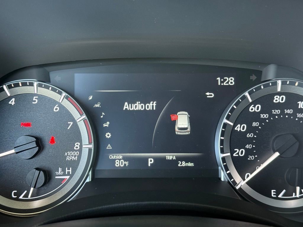 New 2026 Toyota Highlander XLE image 23