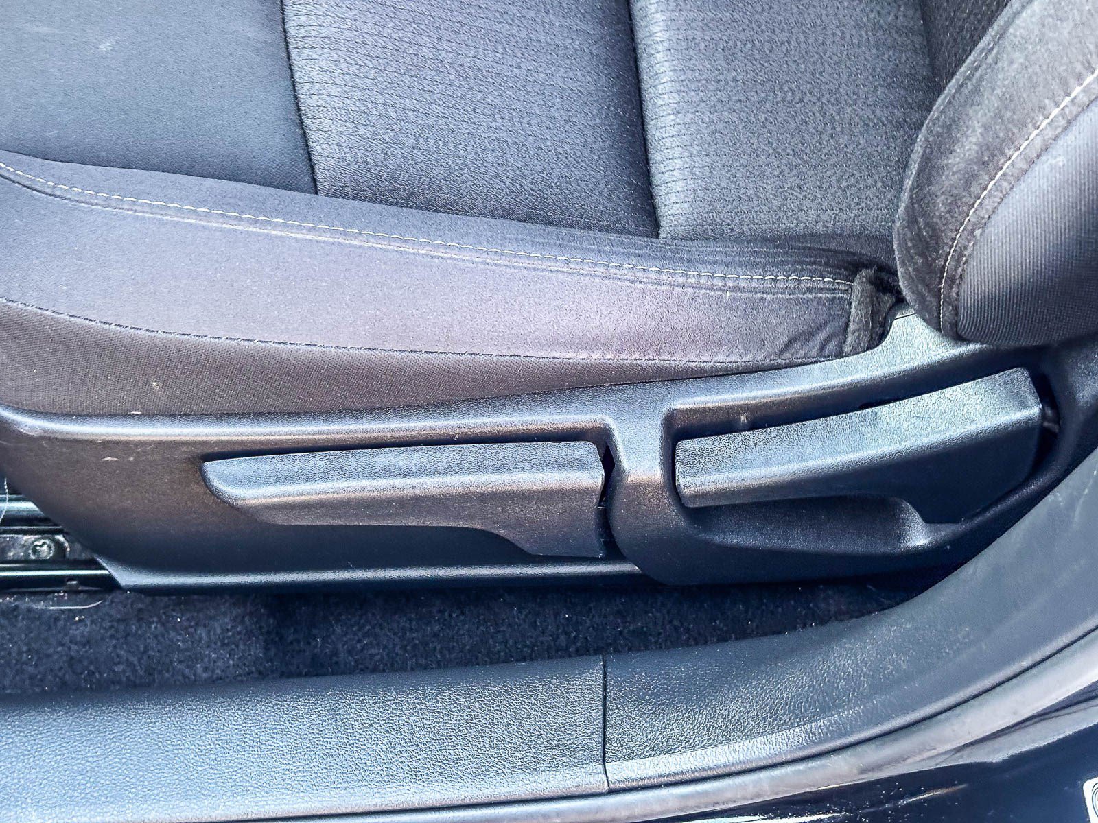 Used 2025 Nissan Altima 2.5 S FWD image 23