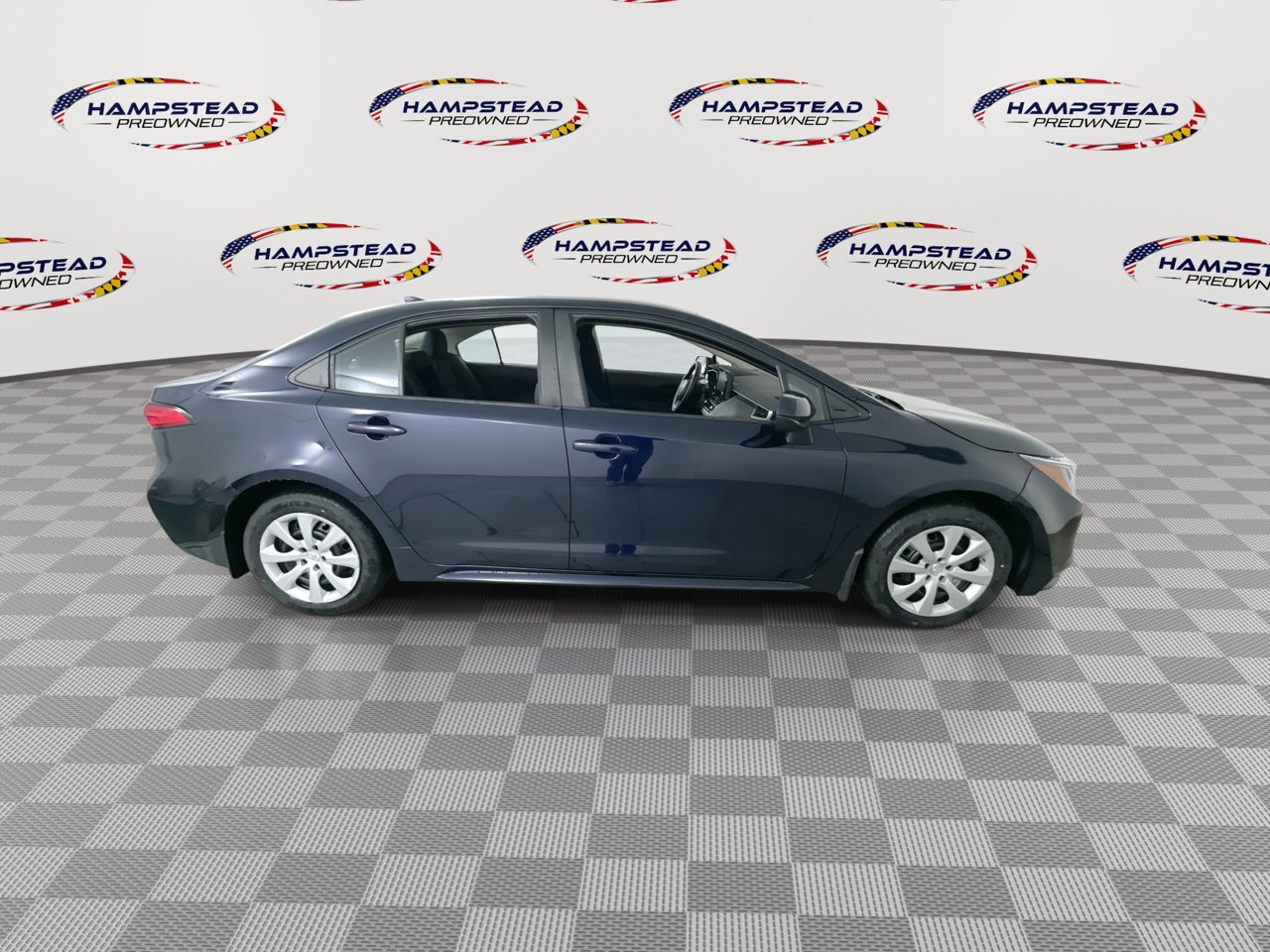 Used 2022 Toyota Corolla LE image 9