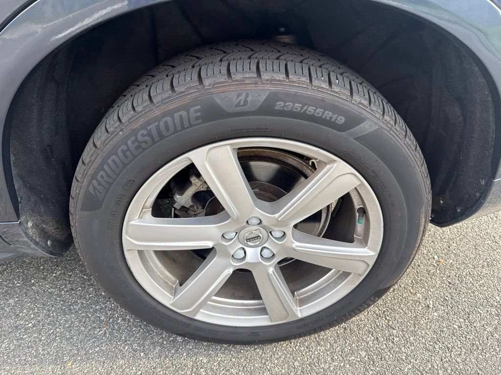 Used 2021 Volvo XC90 T6 Momentum w/ Climate Package AWD/4WD image 12