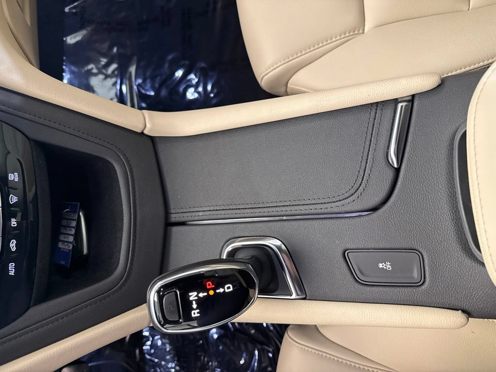 Used 2019 Cadillac XT5 FWD image 19