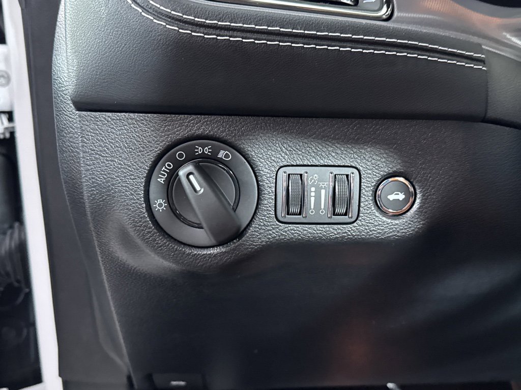 Used 2023 Dodge Challenger SRT Hellcat image 31