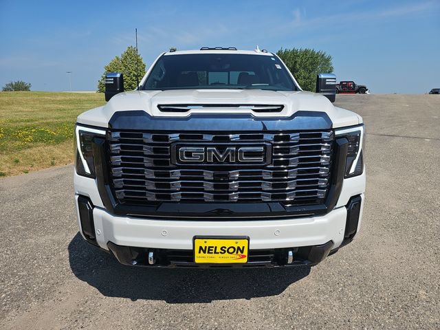 Used 2024 GMC Sierra 3500 Denali Ultimate AWD/4WD image 8