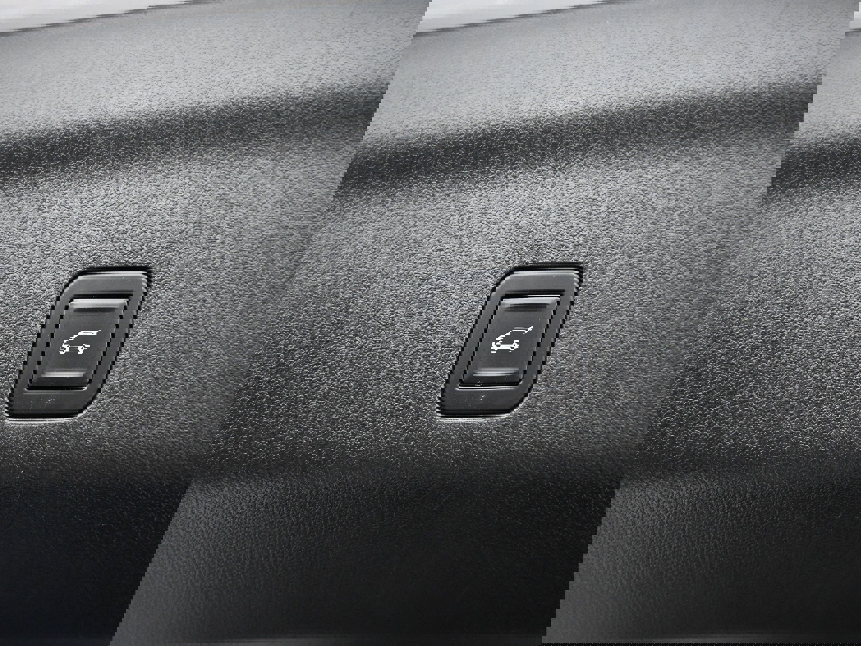 Used 2023 Chevrolet Tahoe Z71 w/ Luxury Package image 35