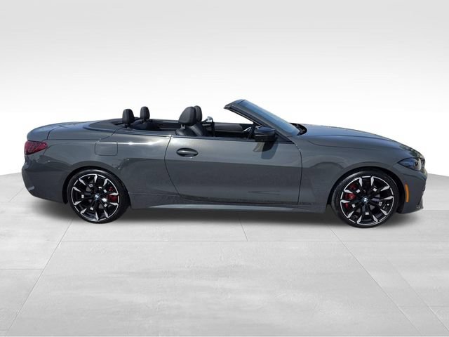 Used 2026 BMW M440i Convertible w/ Premium Package RWD image 2