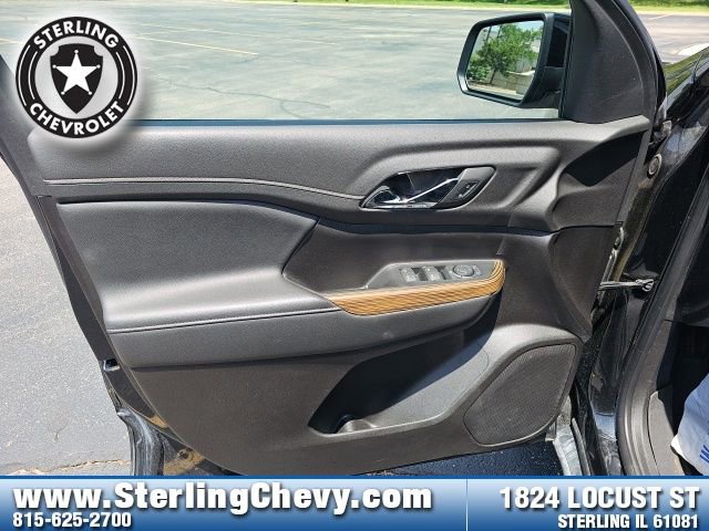 Used 2023 GMC Acadia SLE w/ LPO, Floor Liner Package image 22