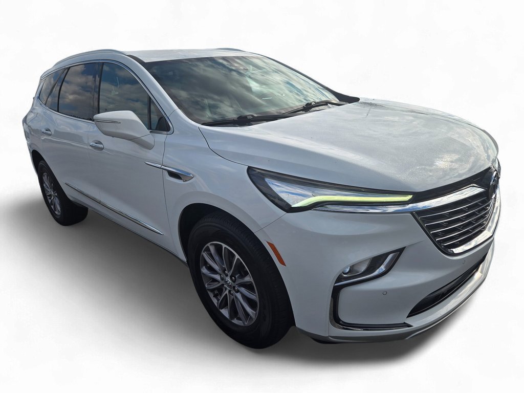 Used 2024 Buick Enclave Premium image 2
