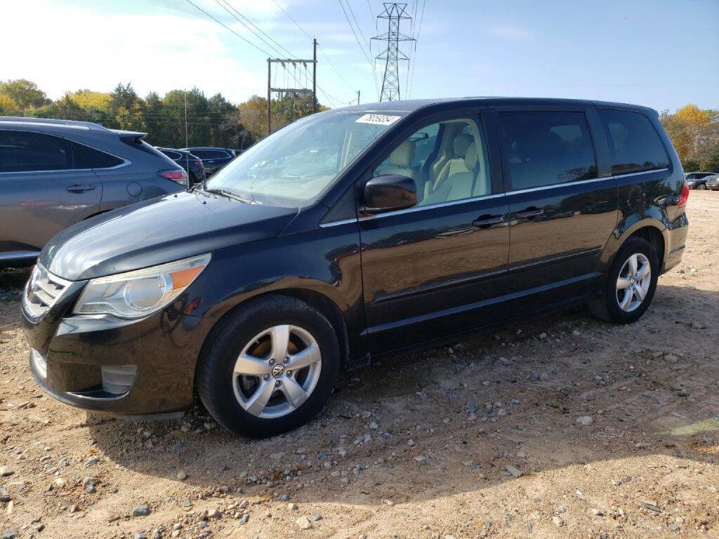Used 2010 Volkswagen Routan SE