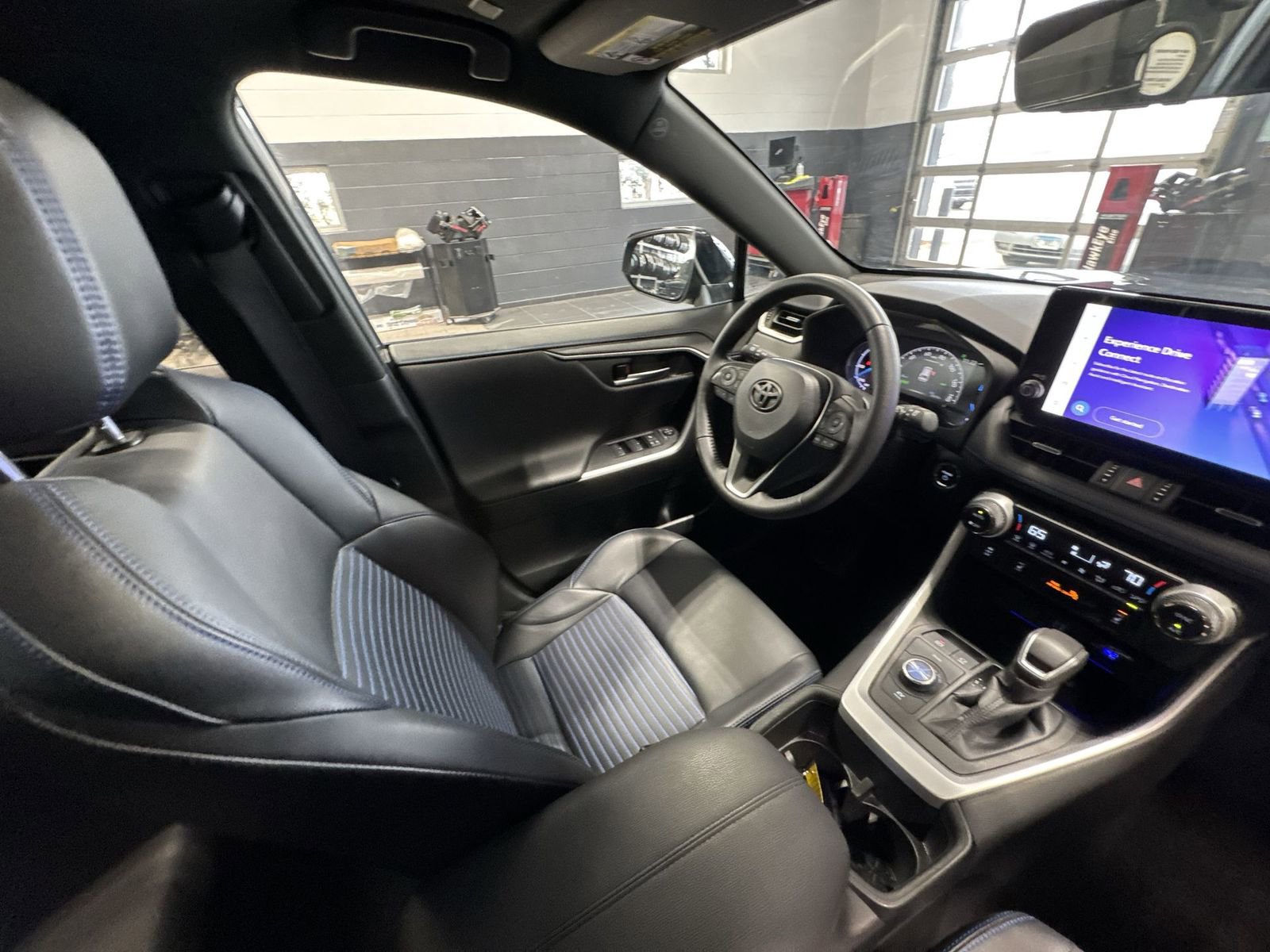 Used 2024 Toyota RAV4 XSE w/ Weather Package image 8