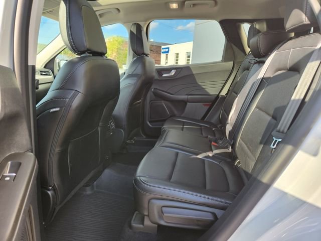 Certified 2022 Ford Escape SEL image 17