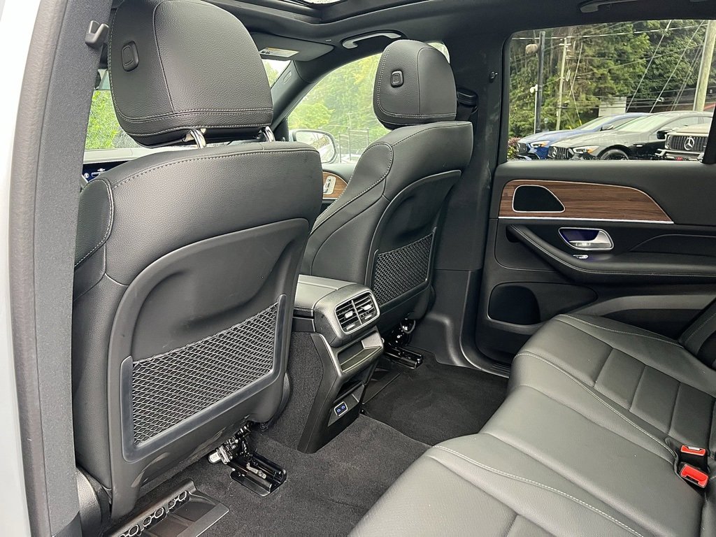 Used 2025 Mercedes-Benz GLE 350 4MATIC w/ Winter Package image 27