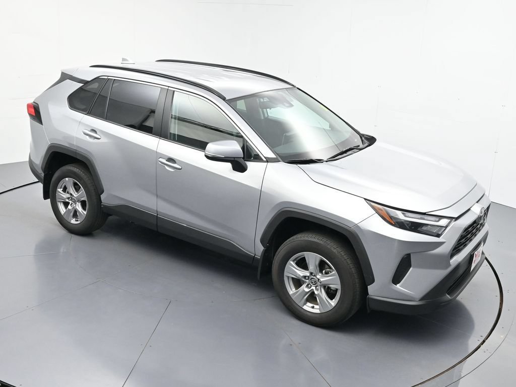 Used 2023 Toyota RAV4 XLE AWD/4WD image 30