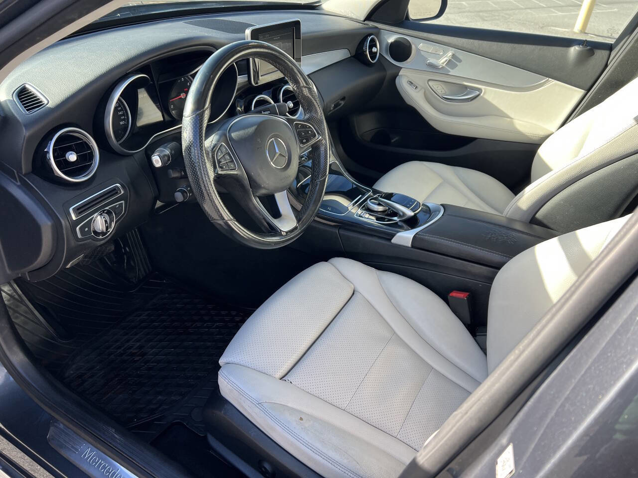 Used 2016 Mercedes-Benz C 300 C 300 4MATIC AWD 4dr Sedan image 5