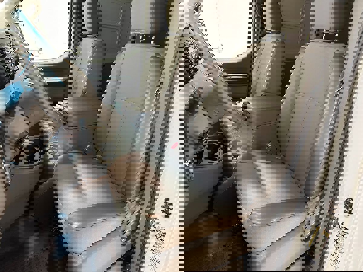 Used 2014 Nissan NV 2500 SV image 24