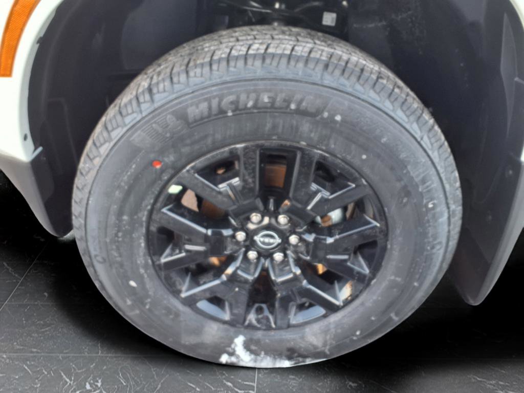 New 2026 Nissan Frontier SV w/ Tow Package AWD/4WD image 11
